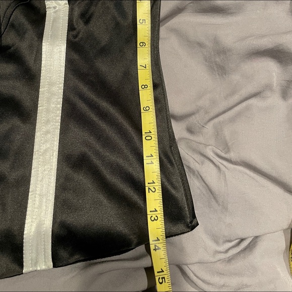 Black and White Corset - Picture 13 of 13